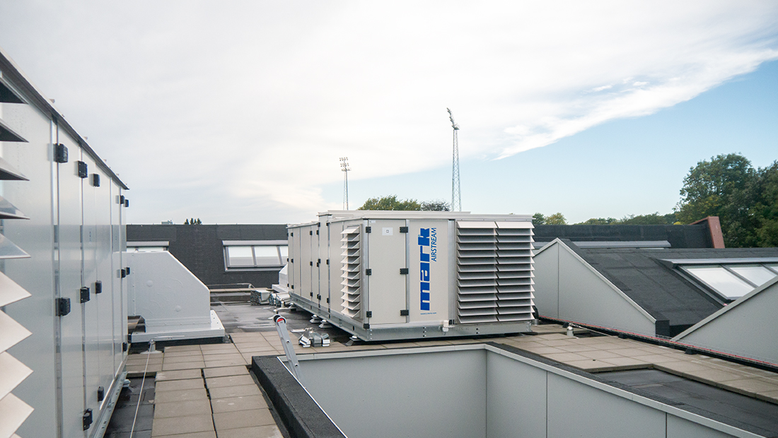 In opdracht van Niemeijer Installatietechniek heeft Mark Climate Technology luchtbehandelingskasten geleverd voor de nieuwbouw en renovatie van Scholengemeenschap Winkler Prins in Veendam.